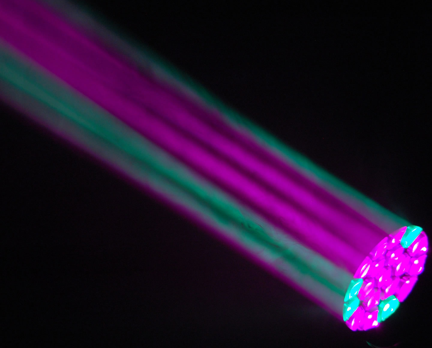 product_lightmoves_theatre_technologies_moving_lights__clay_paky_a_leda_b-eye_k20_04